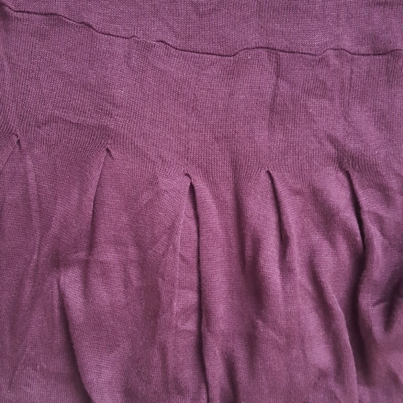Edged in purple lamé with back tie. Made of viscos - Picture 5 of 7